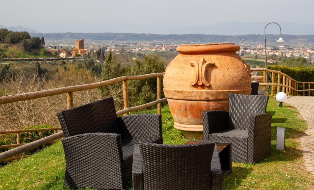 Montevecchio Apartments Montopoli in Val dʼArno Buitenkant foto